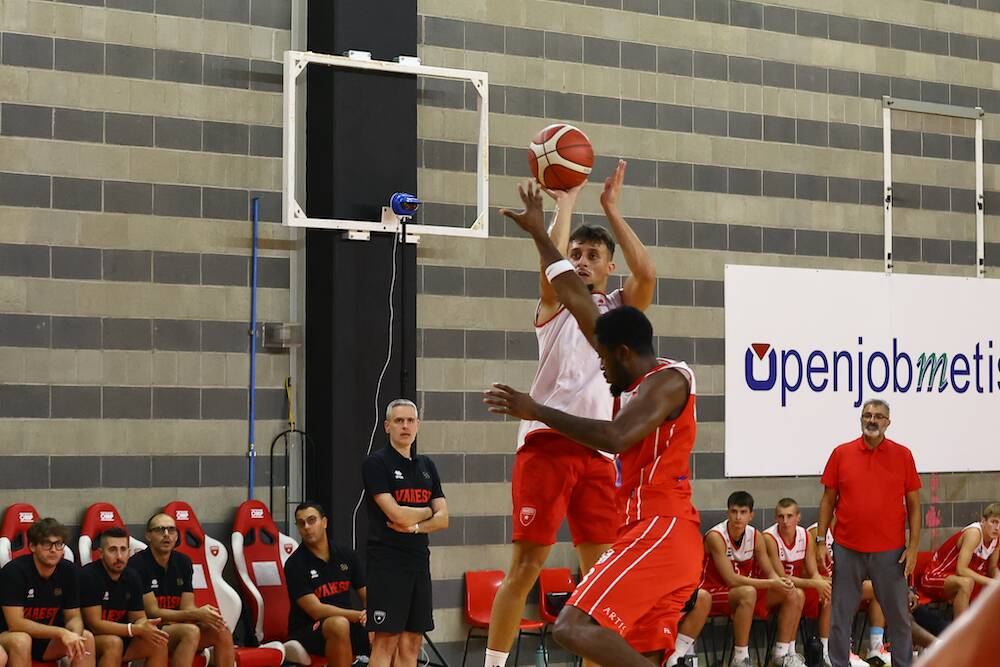 Openjobmetis in campo, amichevole con il SAM Massagno  