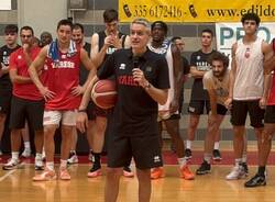 Openjobmetis, primi applausi dei tifosi