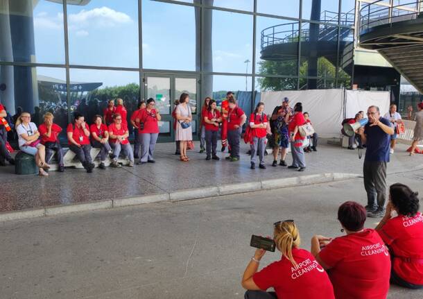 Protesta addetti pulizie malpensa 8 agosto 