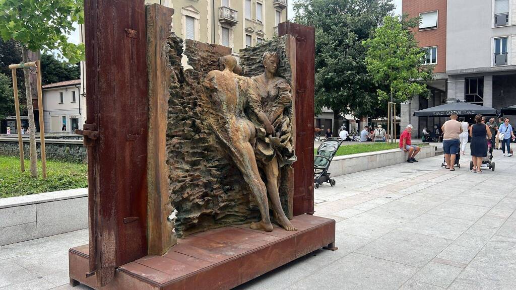 Quattro sculture di Ugo Riva in centro a Legnano