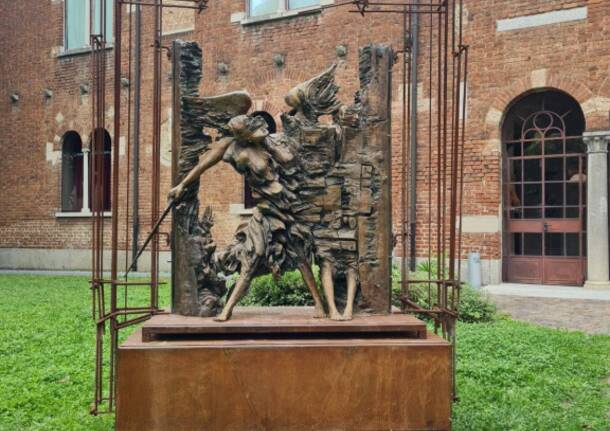 Quattro sculture di Ugo Riva in centro a Legnano
