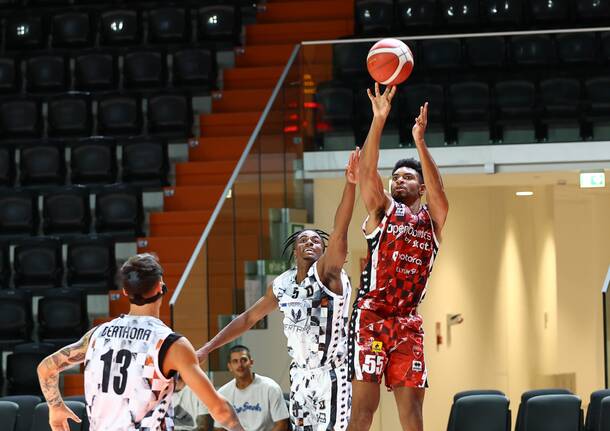 Openjobmetis KO in amichevole a Tortona