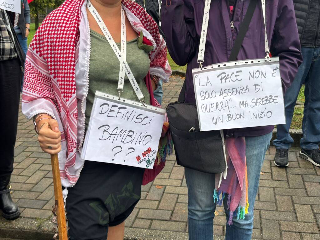 La protesta contro le forniture a Israele allo stabilimento Leonardo di Cascina Costa