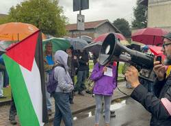 La protesta contro le forniture a Israele allo stabilimento Leonardo di Cascina Costa