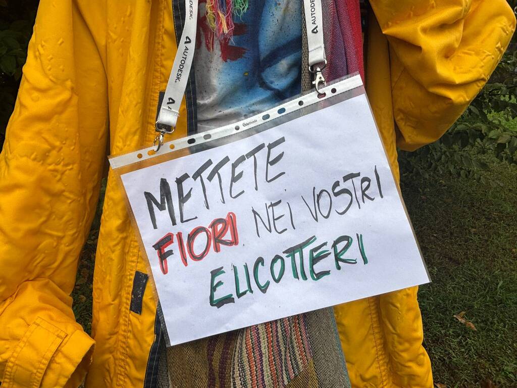 La protesta contro le forniture a Israele allo stabilimento Leonardo di Cascina Costa