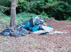 Spazzatura alle Grotte della Valganna