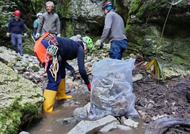 Ripulita a Comerio la Forra della Stria