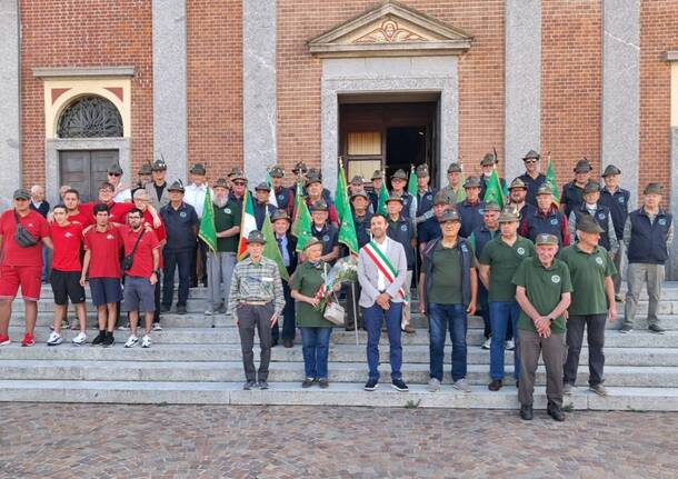 Comerio celebra la Festa Alpina 2025 tra cibo, musica e solidarietà