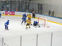 Hockey: le foto dei Mastini Varese contro Fassa