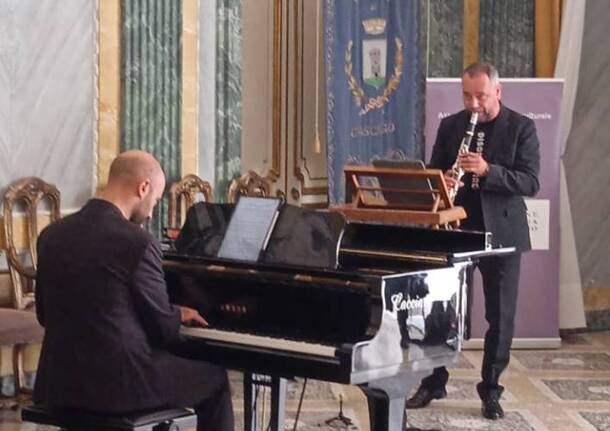 Il Duo Mercadante chiude in bellezza la stagione musicale di Casciago