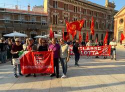 In 200 in piazza San Magno a Legnano per il presidio per Gaza di Cgil