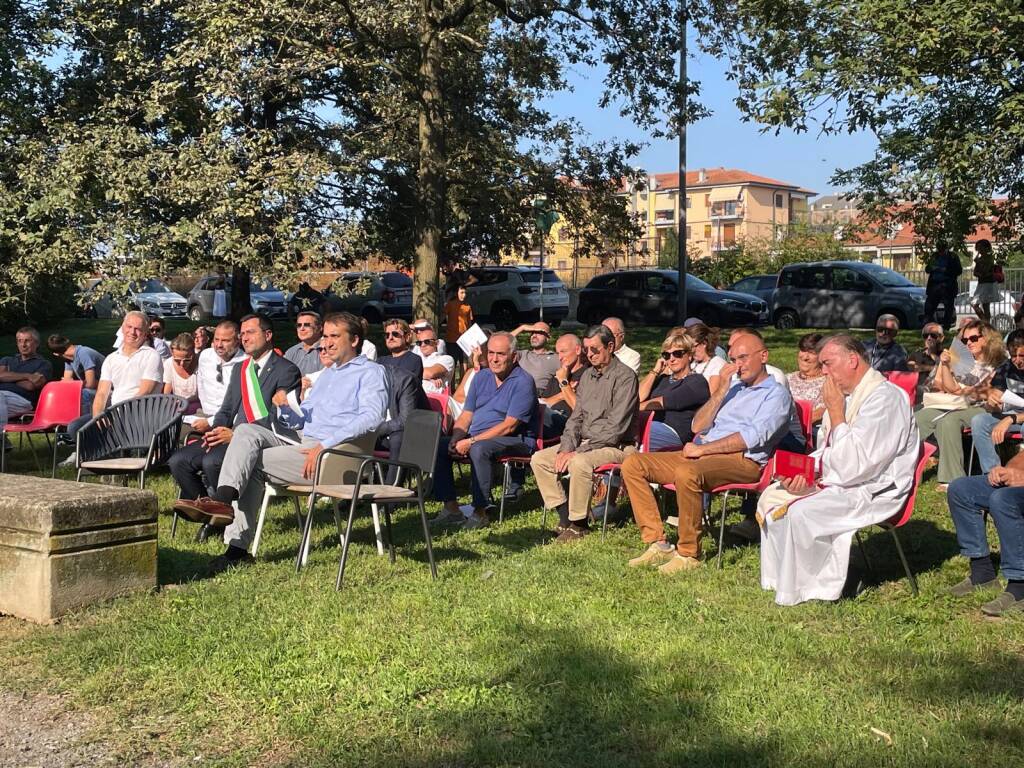 Intitolato il giardino fra le vie Abruzzi e Arezzo a don Luigi Luigi Giussani