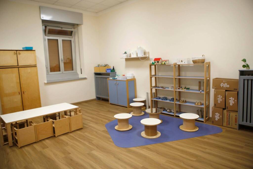 Intitolazione della scuola materna Speroni Vignati di Villa Cortese