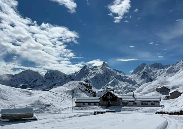 La prima neve di fine 2025 in val Formazza