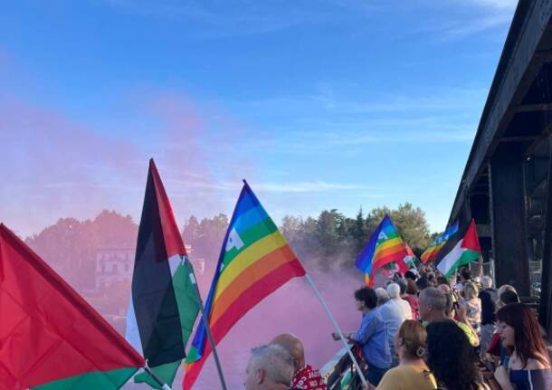 Manifestazione pro Palestina sul ponte di Sesto