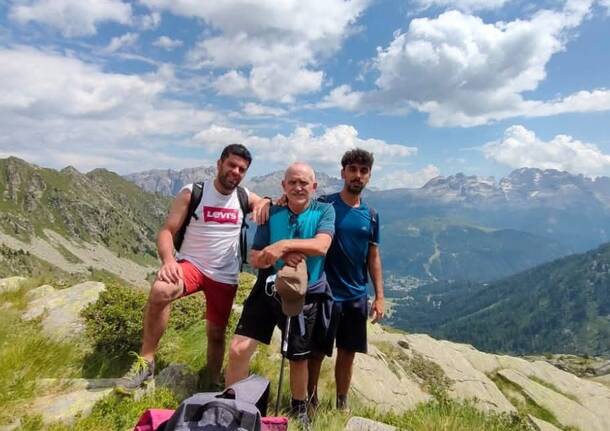 Auguri al nostro papà Mauri: 70 anni e una vita al Bar Caminetto di Bobbiate