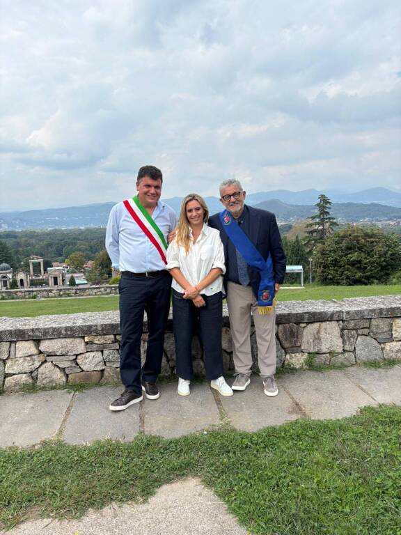 Pienone in centro a Taino al Pranzo della domenica