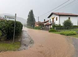 Pioggia, grandine e allagamenti, il Varesotto colpito dal nubifragio