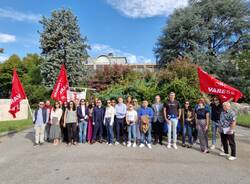 Precari del PNRR in presidio davanti al Tribunale di Busto