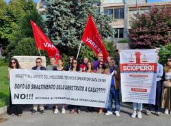 Precari del PNRR in presidio davanti al Tribunale di Busto