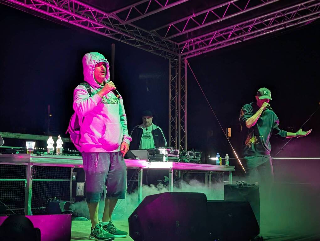 Rock the Jungle - Tormento, Otr e Mofo