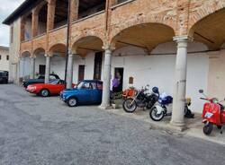 Sfilata auto storiche Crosio Della Valle