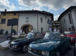 Sfilata auto storiche Crosio Della Valle