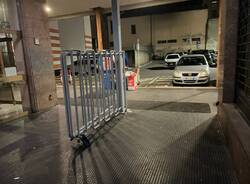 Un cancello tra piazza ragazzi del 99 e via carrobbio