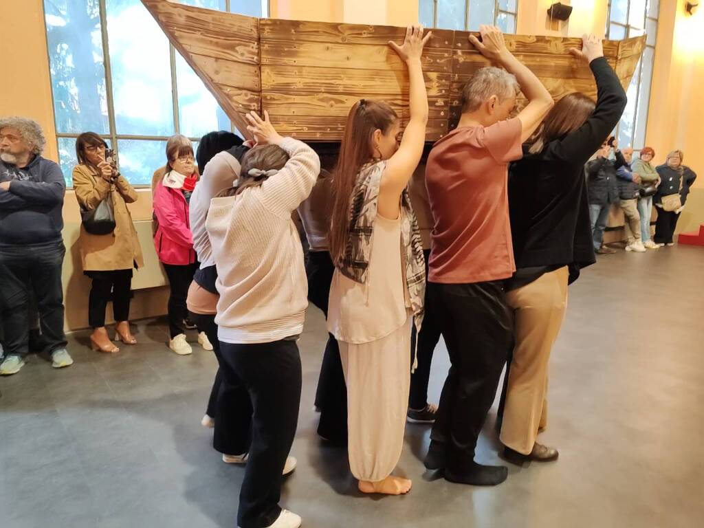 Un tè nel deserto teatro gaza Olgiate 