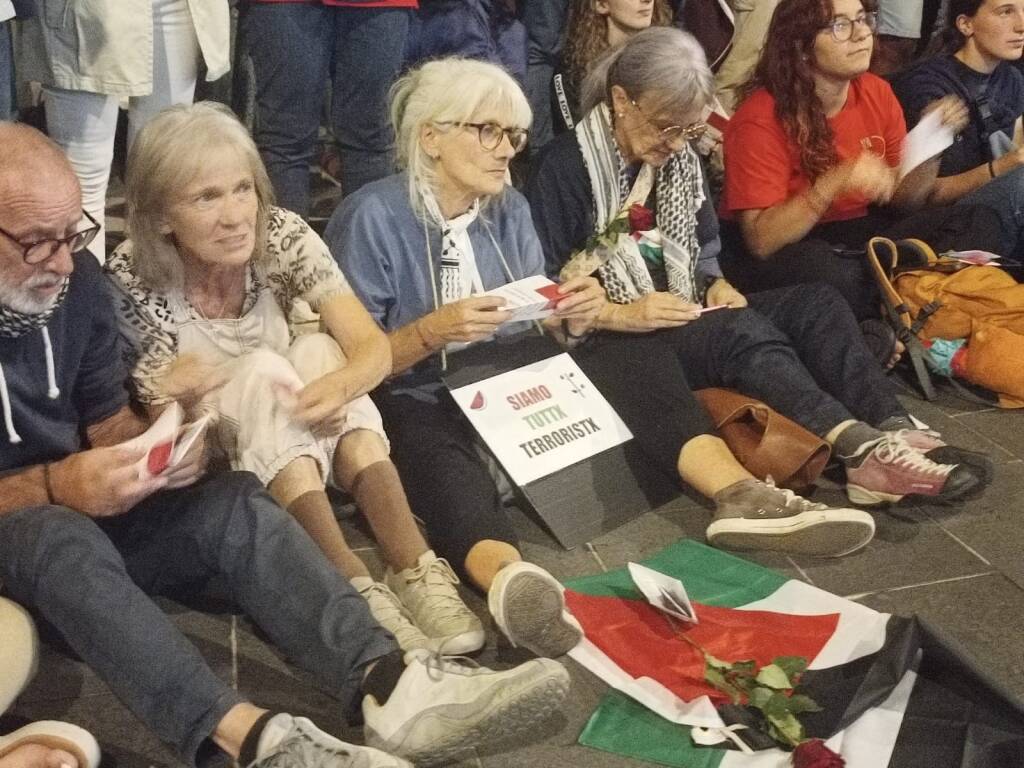 Varese in piazza per Gaza Palestina