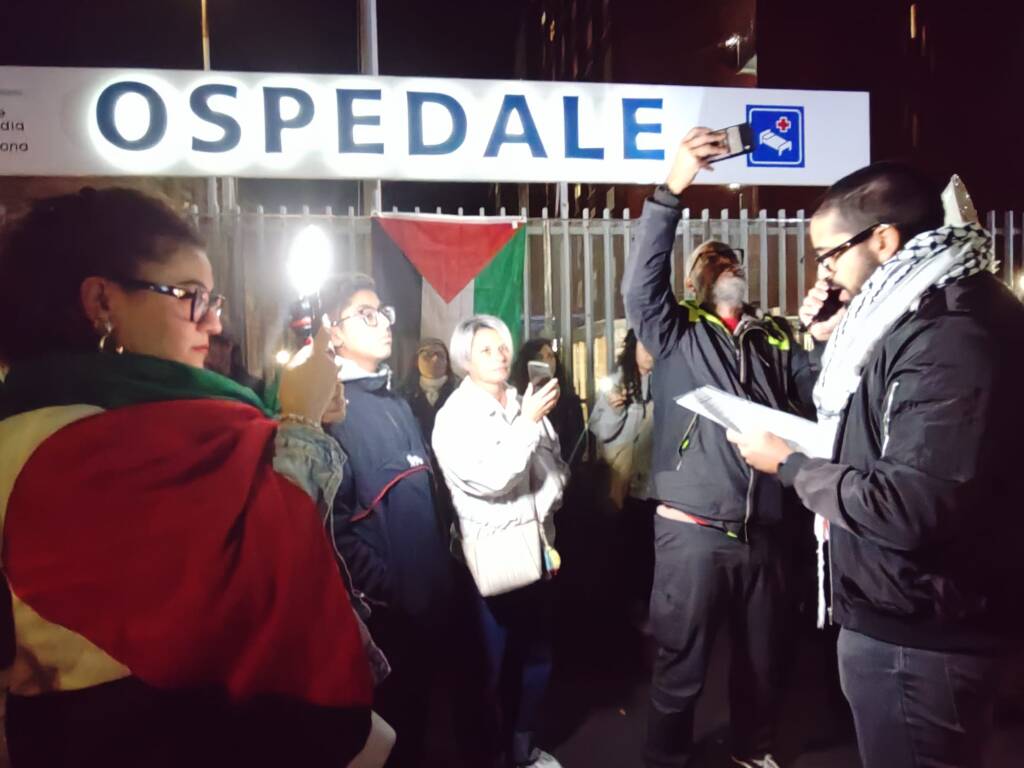 Busto Arsizio - manifestazione luci sulla Palestina" all'ospedale