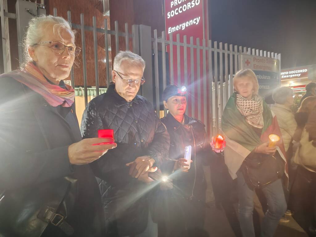 Busto Arsizio - manifestazione luci sulla Palestina" all'ospedale