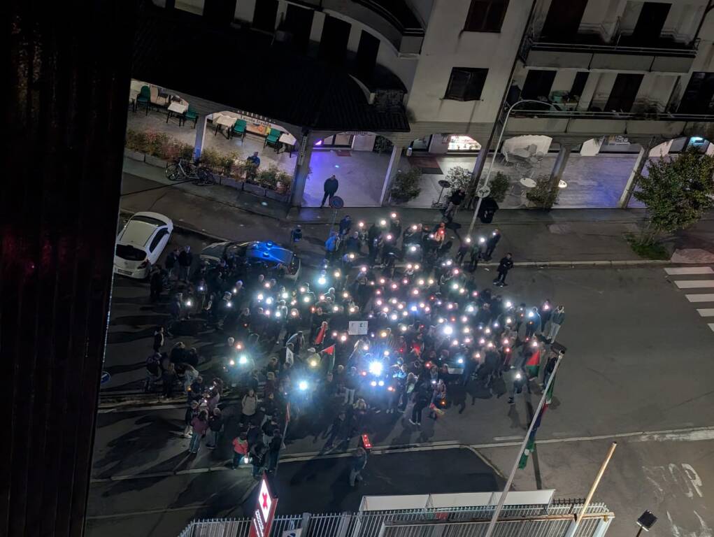 Busto Arsizio - manifestazione luci sulla Palestina" all'ospedale