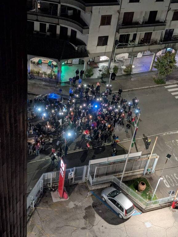 Busto Arsizio - manifestazione luci sulla Palestina" all'ospedale