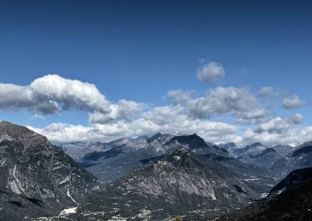 Il Monte Cistella visto dall\'alpe Parpinasca
