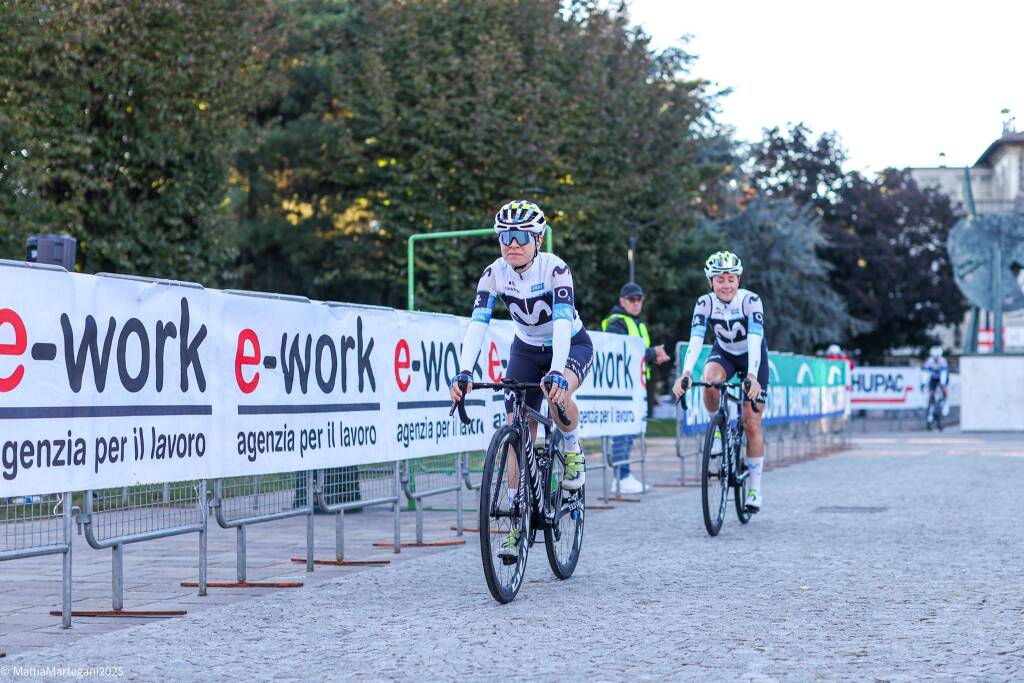 Tre Valli Women\'s Race 2025, la partenza da Busto Arsizio