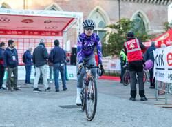 Tre Valli Women\'s Race 2025, la partenza da Busto Arsizio