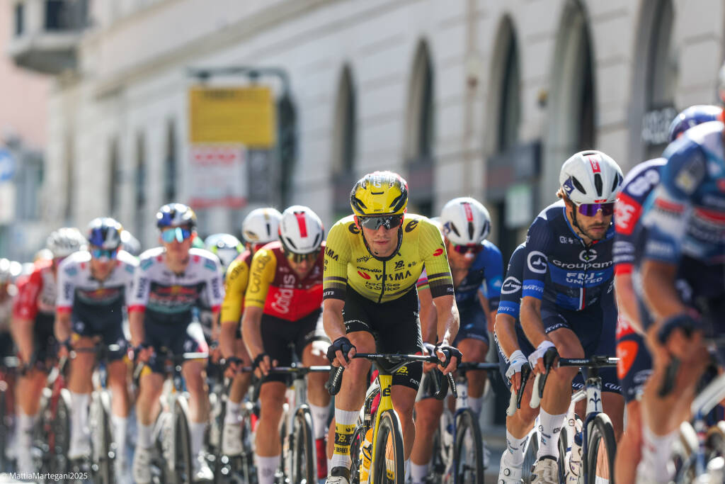Una Tre Valli imperiale: Bernal attacca, Pogacar vince