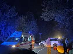 Incidente stradale tra due auto al confine tra Gemonio e Cocquio Trevisago