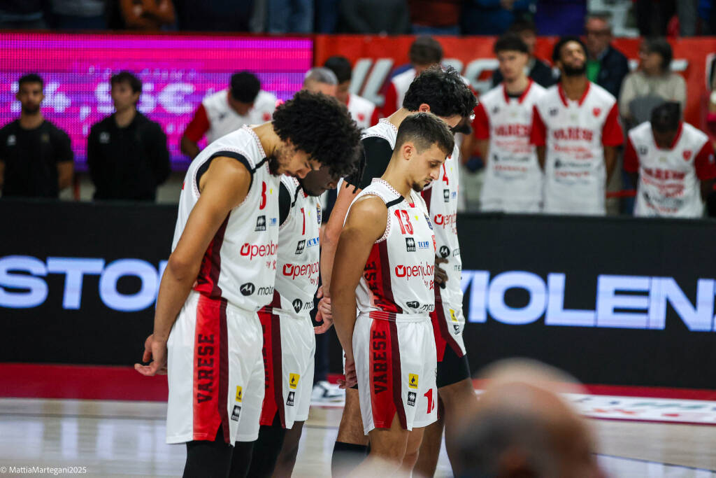 Openjobmetis Varese - Dolomiti Energia Trento 74-85