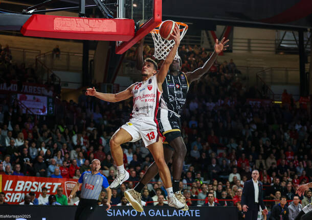 Openjobmetis Varese - Dolomiti Energia Trento 74-85