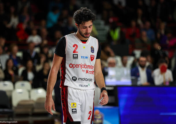 Openjobmetis Varese - Dolomiti Energia Trento 74-85