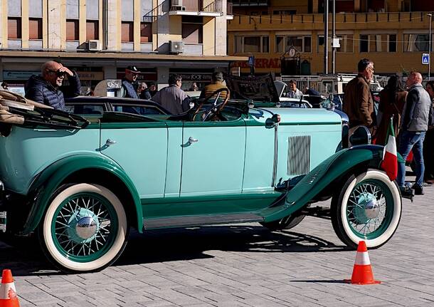 Auto e moto storiche a Varese