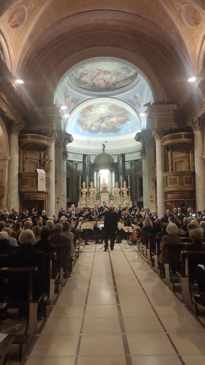 Grande successo a Gallarate e Gorla Minore per il Coro e Orchestra Amadeus