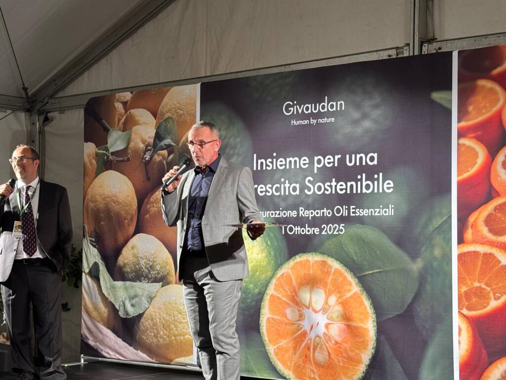 Caronno Pertusella - L'inaugurazione del nuovo reparto produttivo alla Givaudan