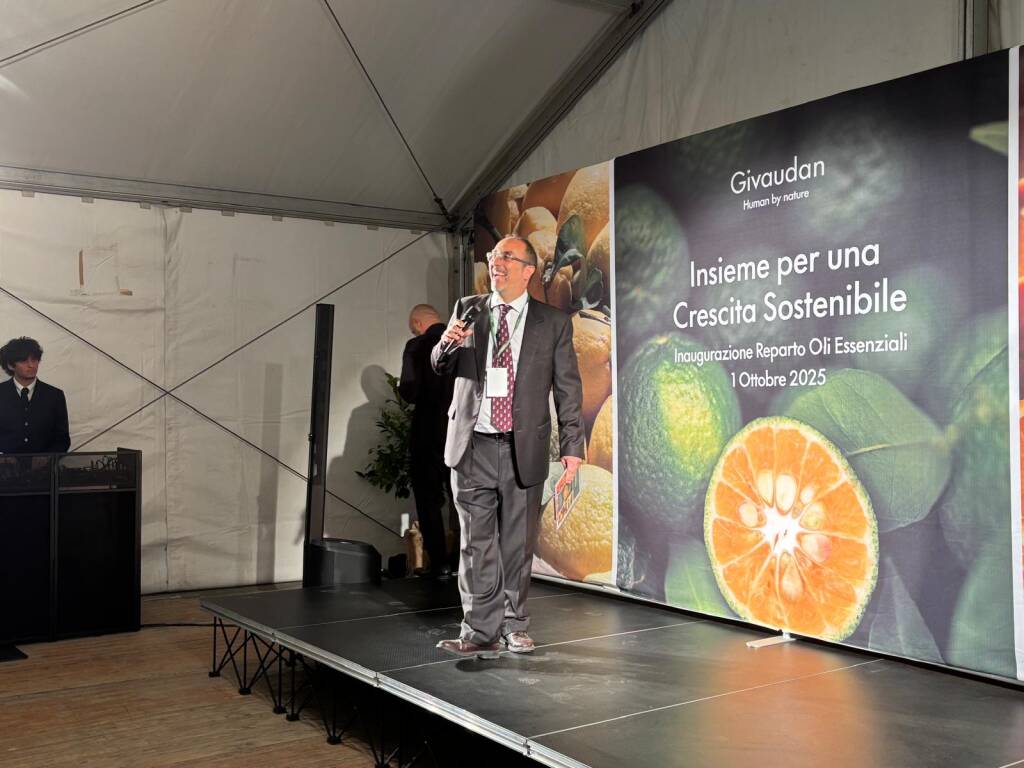 Caronno Pertusella - L'inaugurazione del nuovo reparto produttivo alla Givaudan