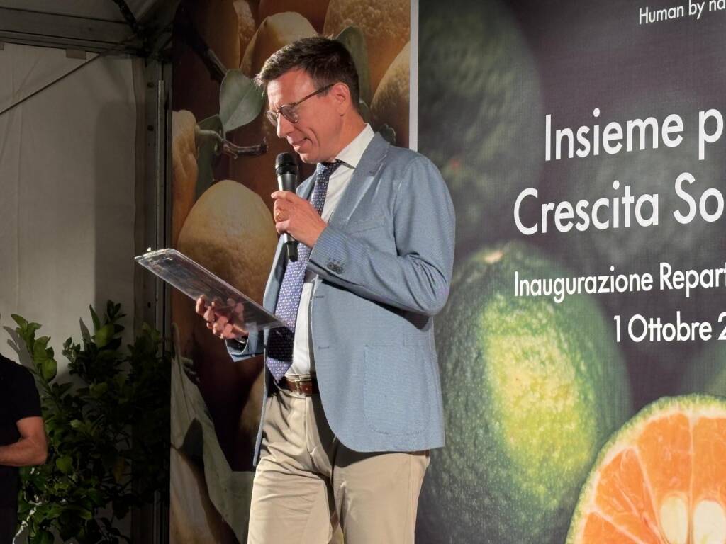 Caronno Pertusella - L'inaugurazione del nuovo reparto produttivo alla Givaudan