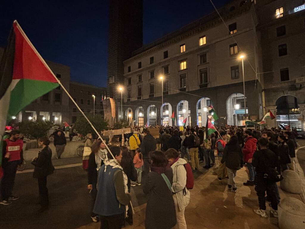 Cento piazze per la Palestina: la protesta a Varese