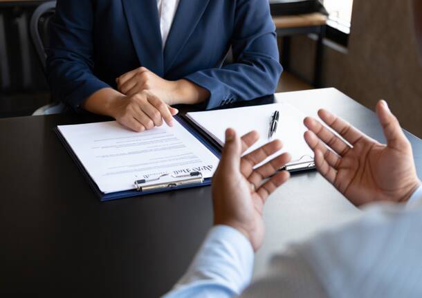 Falsi annunci di lavoro a Varese: “Giovane e disoccupata, mi sono sentita preda dei truffatori”