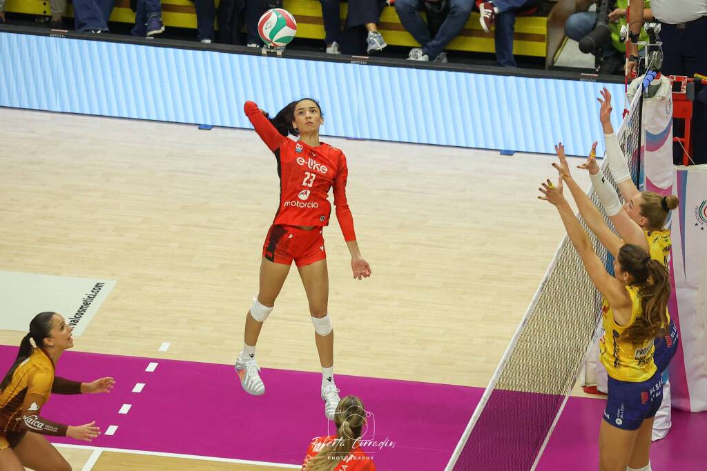 Eurotek Laica UYBA - Imoco Volley Conegliano 